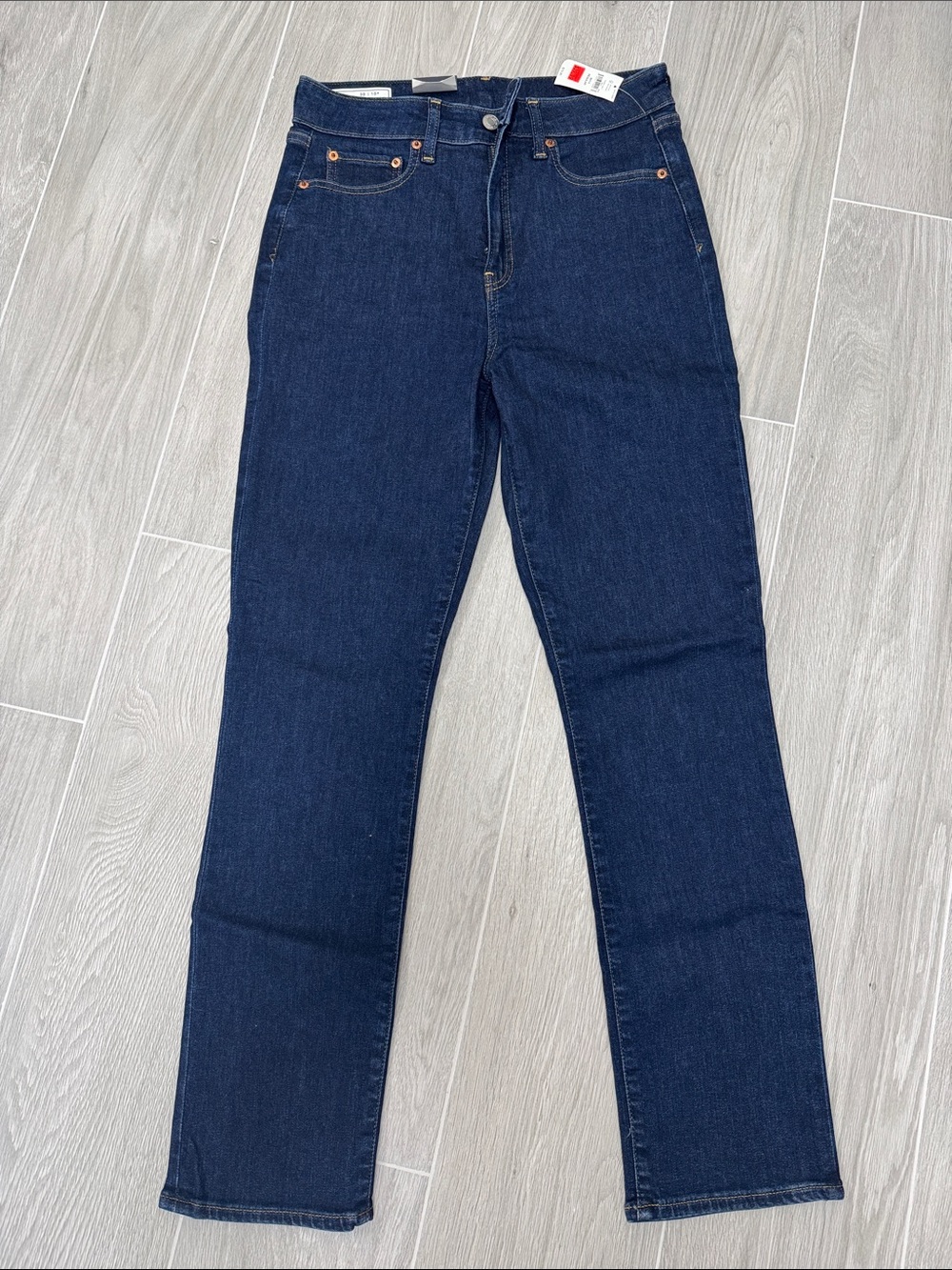 GAP Women's Dark Blue Straight-Leg Jeans “Classic Straight High Rise”